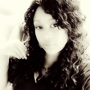 Meet your Posher, Cassandra